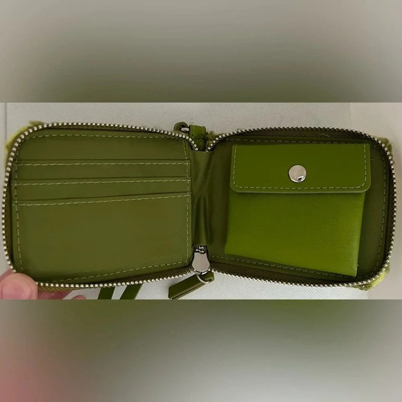 NOBO | faux Sherpa wallet. - Picture 7 of 12